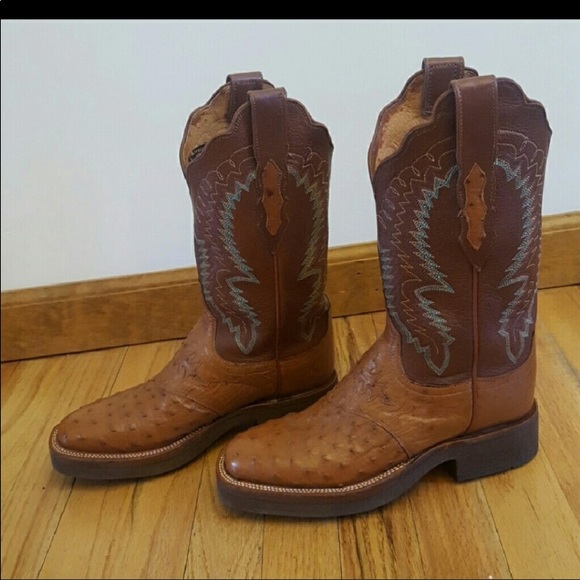 Meet your Posher, Rosie - Picture 4 of 6